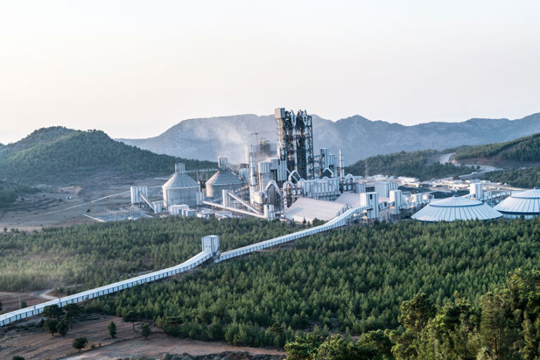 Az zamanda çok büyük işler yaptık